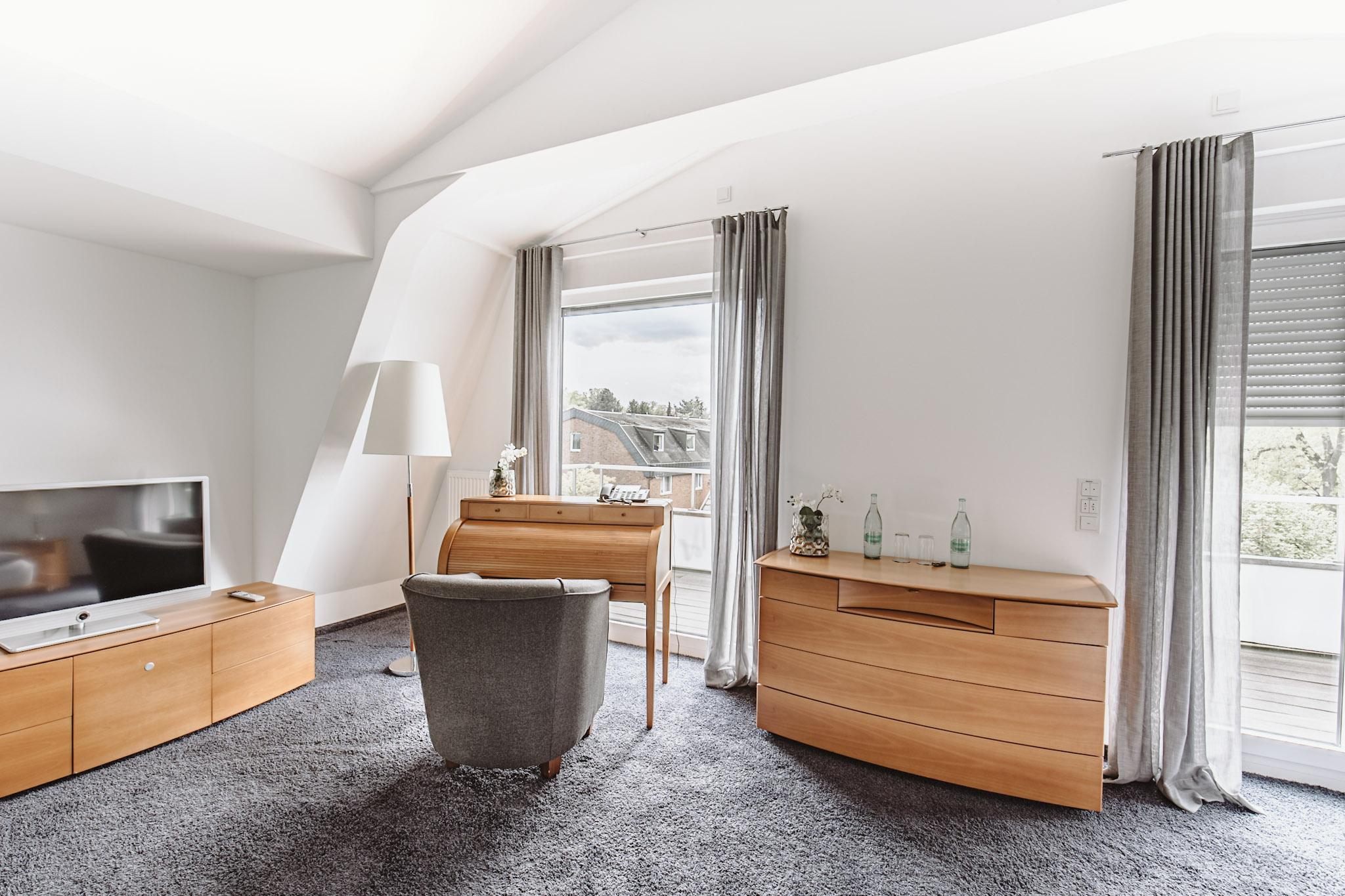 &Repeat Koeln Airport Hotel Luaran gambar