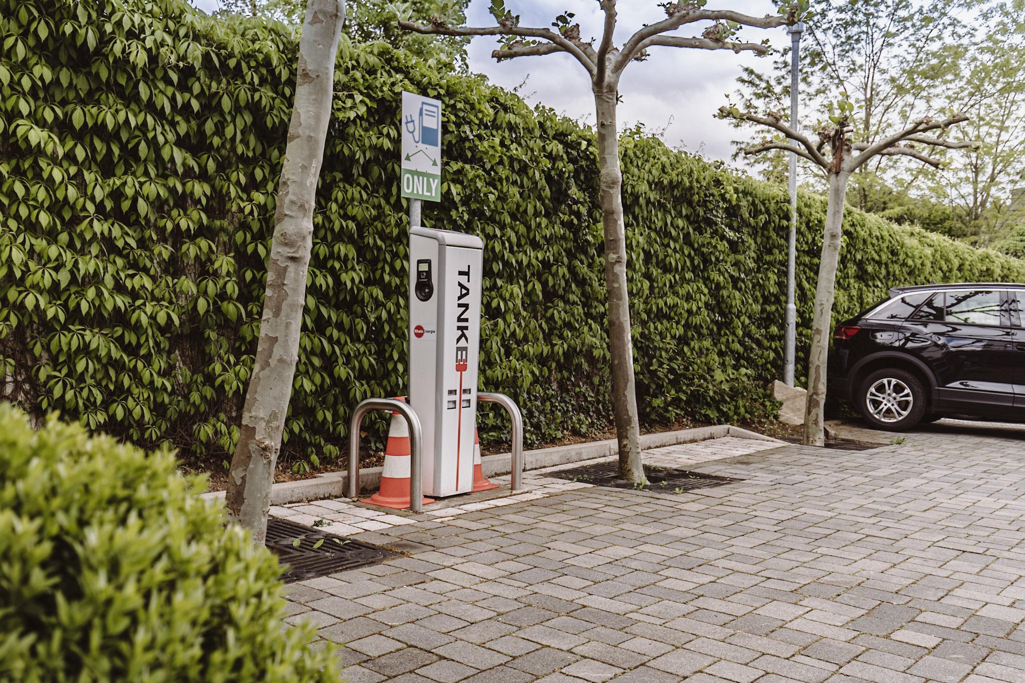 &Repeat Koeln Airport Hotel Luaran gambar