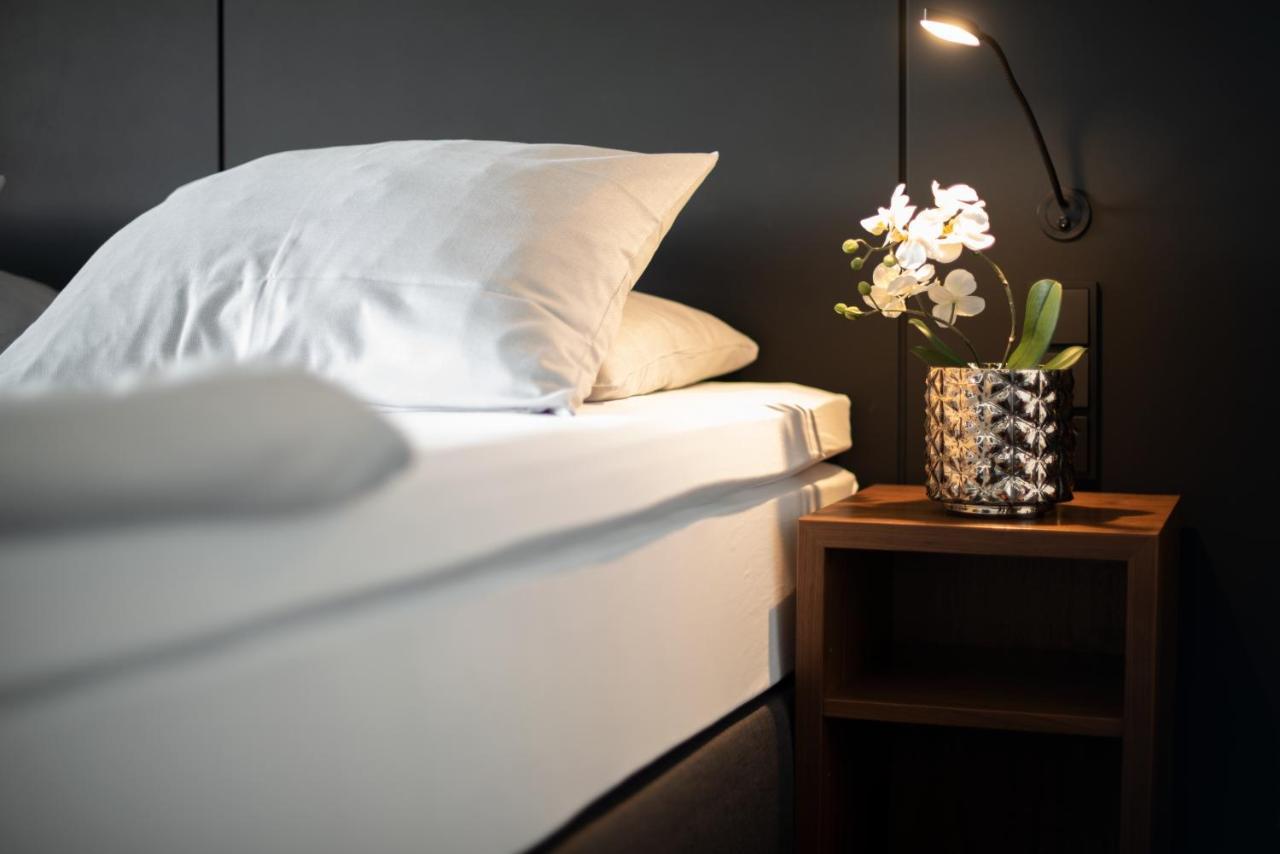 &Repeat Koeln Airport Hotel Luaran gambar