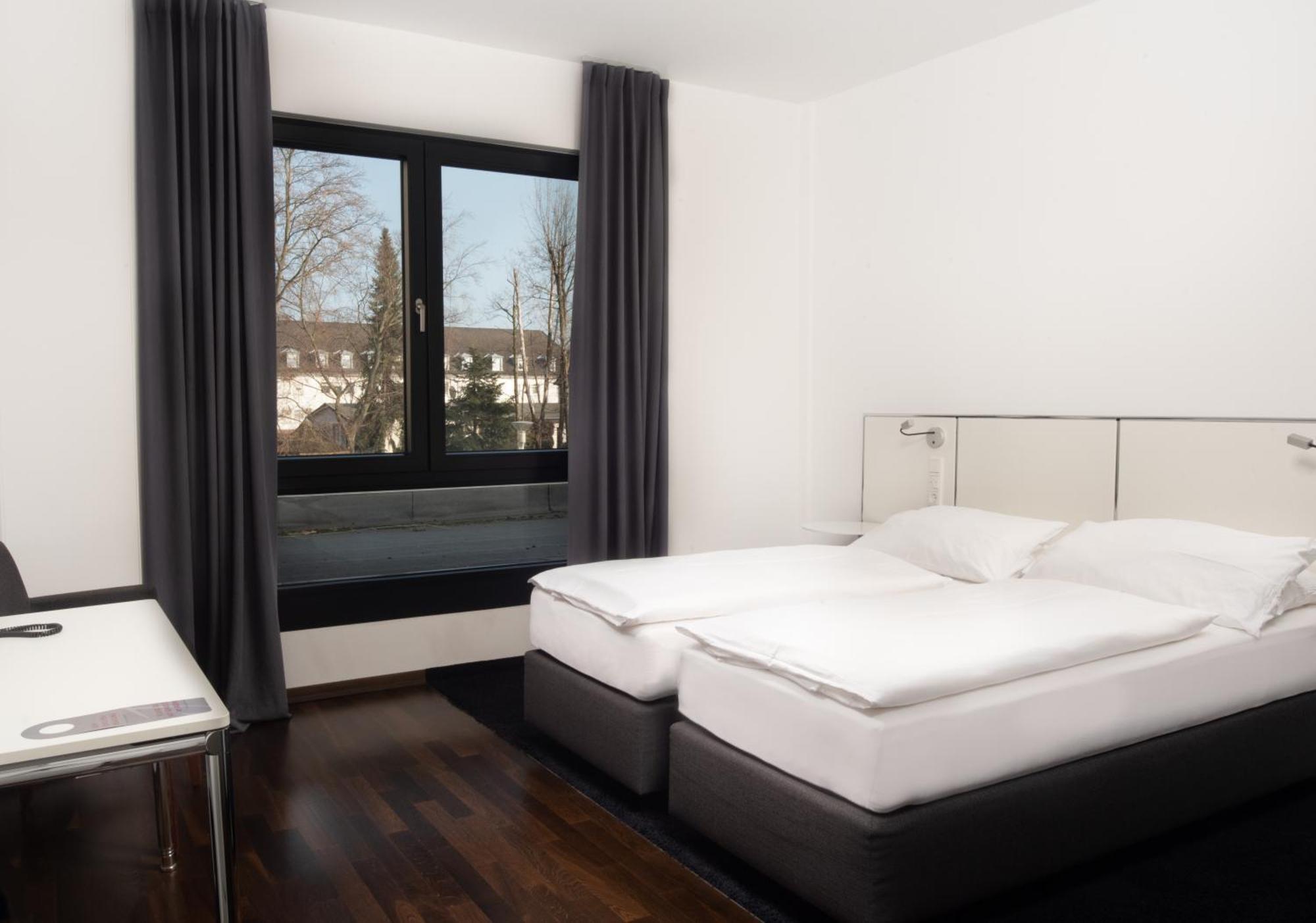 &Repeat Koeln Airport Hotel Luaran gambar